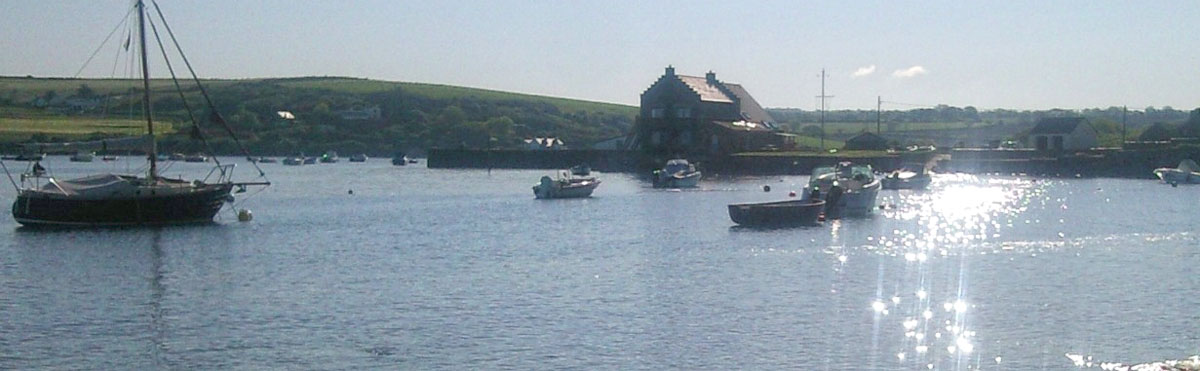 A beautiful picture of Newport from the sea